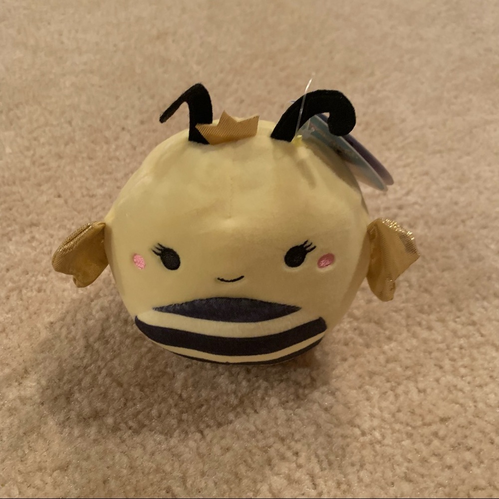 new with tags - 5” squishmallow sunny queen bee honeybee gold crown